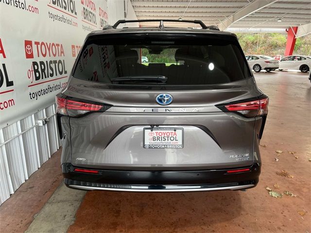 2023 Toyota Sienna Platinum