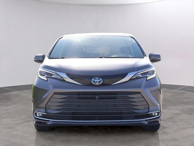 2023 Toyota Sienna Platinum