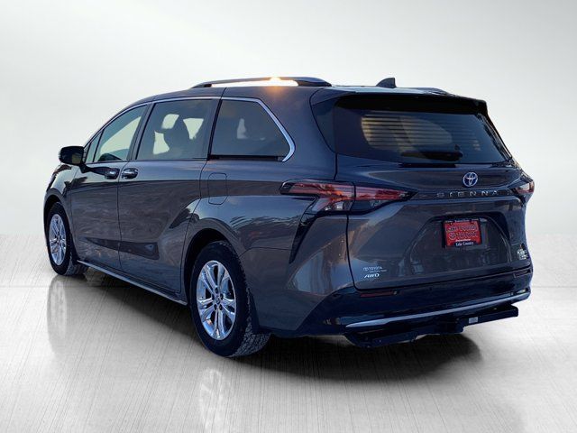 2023 Toyota Sienna Platinum