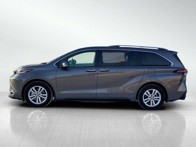 2023 Toyota Sienna Platinum