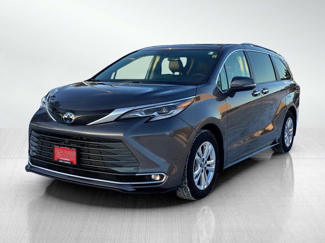 2023 Toyota Sienna Platinum