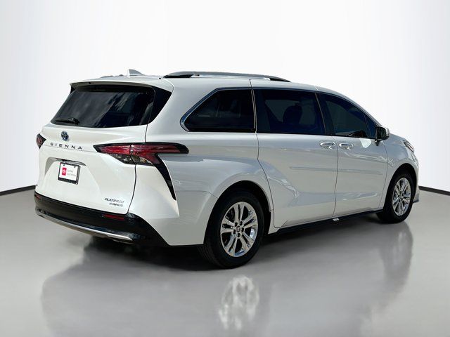 2023 Toyota Sienna Platinum