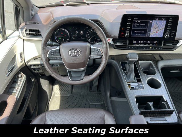 2023 Toyota Sienna Platinum