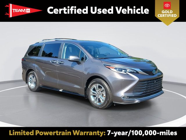 2023 Toyota Sienna Platinum