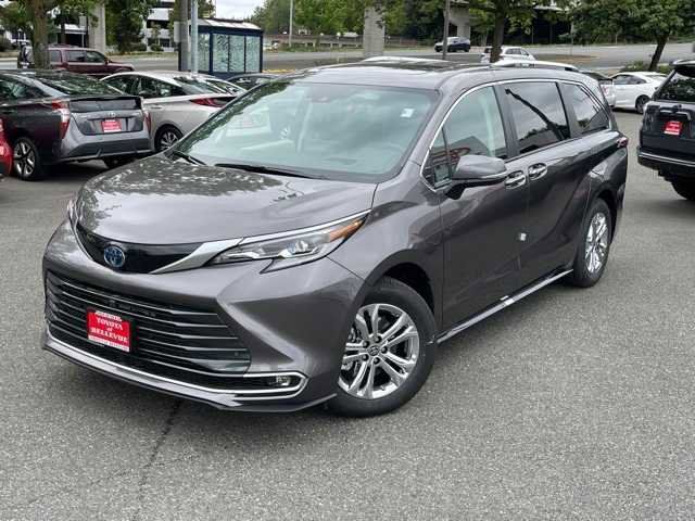 2023 Toyota Sienna Platinum