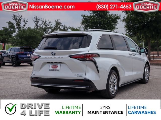 2023 Toyota Sienna Platinum