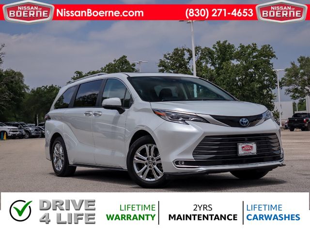 2023 Toyota Sienna Platinum