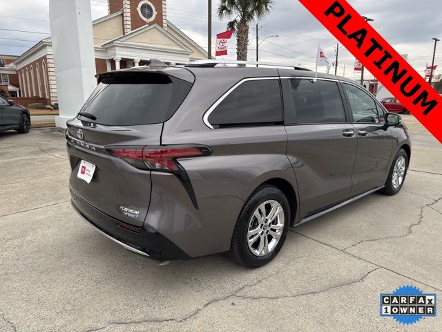 2023 Toyota Sienna Platinum