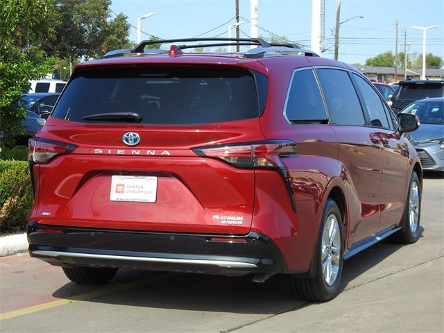 2023 Toyota Sienna Platinum