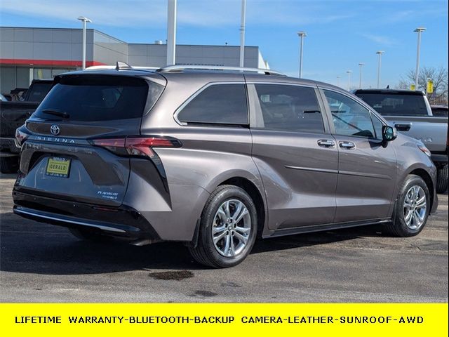 2023 Toyota Sienna Platinum