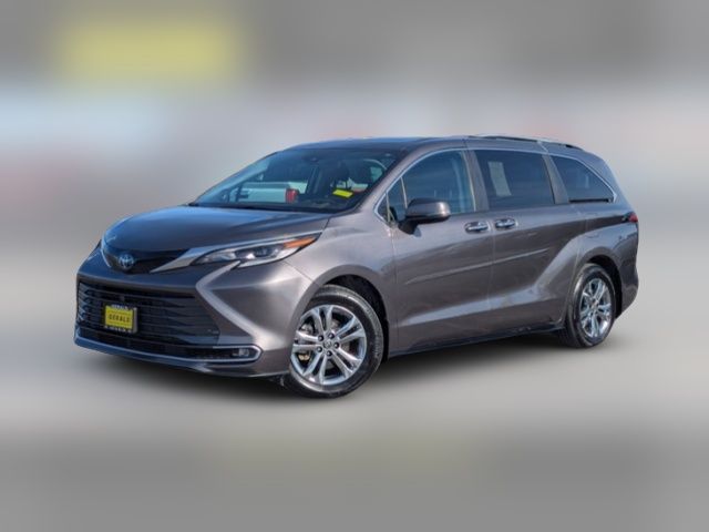 2023 Toyota Sienna Platinum