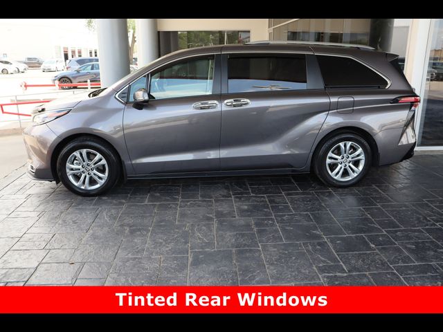 2023 Toyota Sienna Platinum