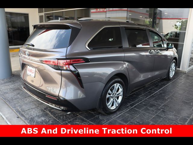 2023 Toyota Sienna Platinum