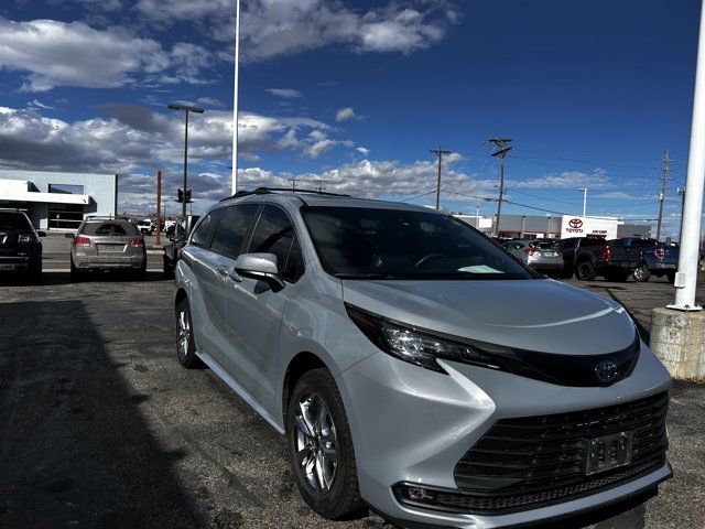 2023 Toyota Sienna XSE 25th Anniversary