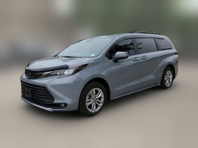 2023 Toyota Sienna Woodland Edition