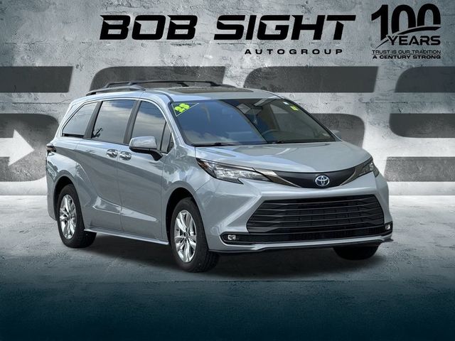 2023 Toyota Sienna Woodland Edition