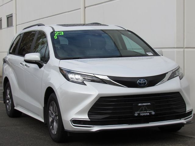 2023 Toyota Sienna XLE