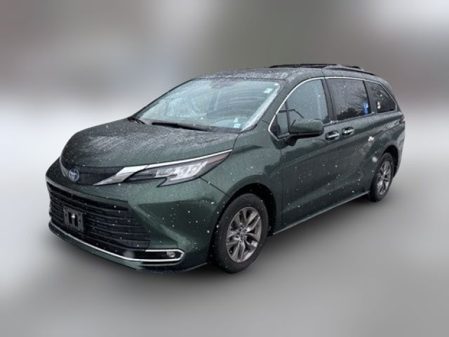 2023 Toyota Sienna XLE