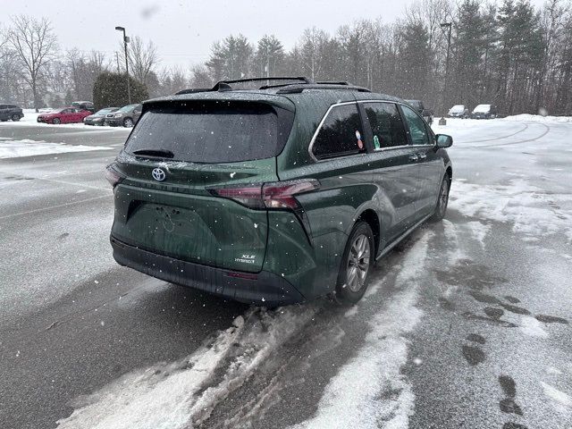 2023 Toyota Sienna XLE