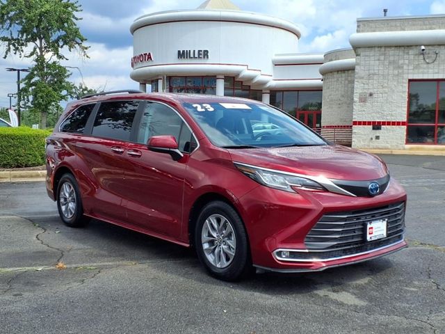 2023 Toyota Sienna XLE