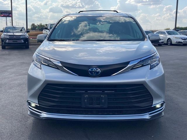 2023 Toyota Sienna XLE