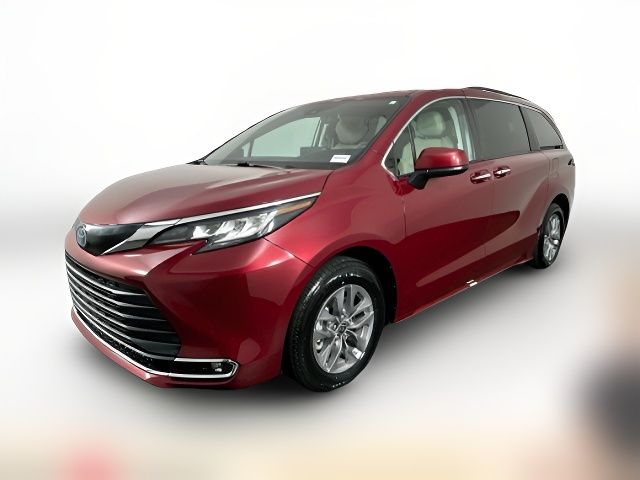 2023 Toyota Sienna XLE