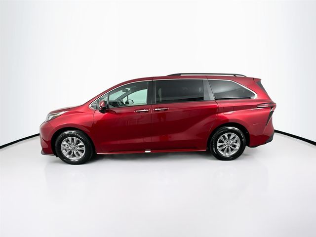 2023 Toyota Sienna XLE