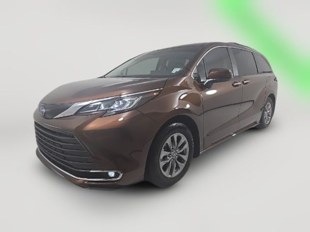 2023 Toyota Sienna XLE