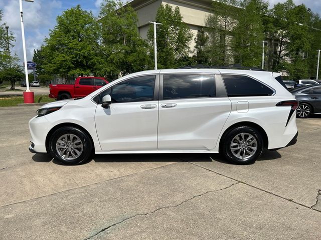 2023 Toyota Sienna XLE