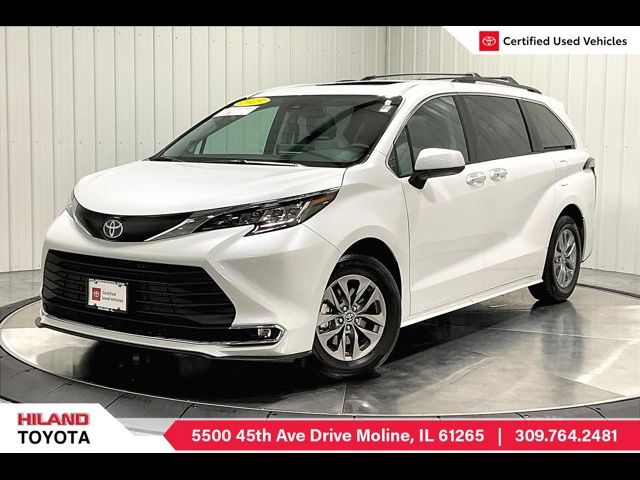 2023 Toyota Sienna XLE