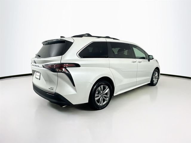 2023 Toyota Sienna XLE