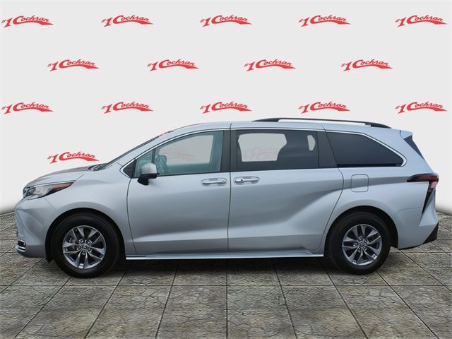 2023 Toyota Sienna XLE