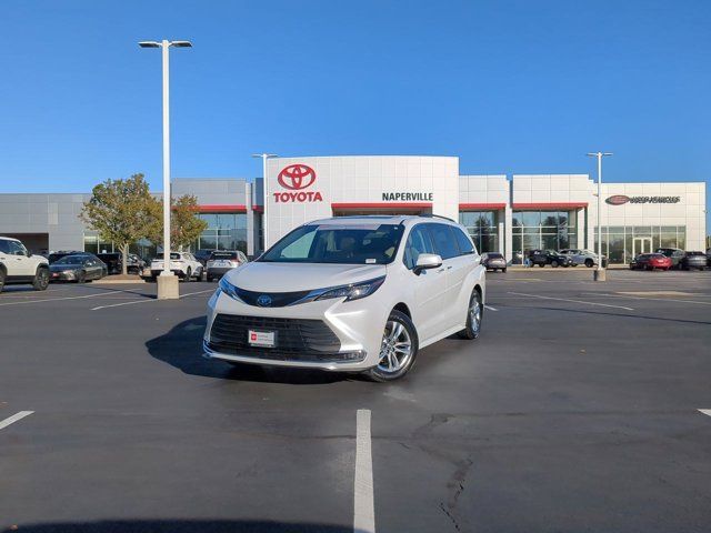 2023 Toyota Sienna XLE