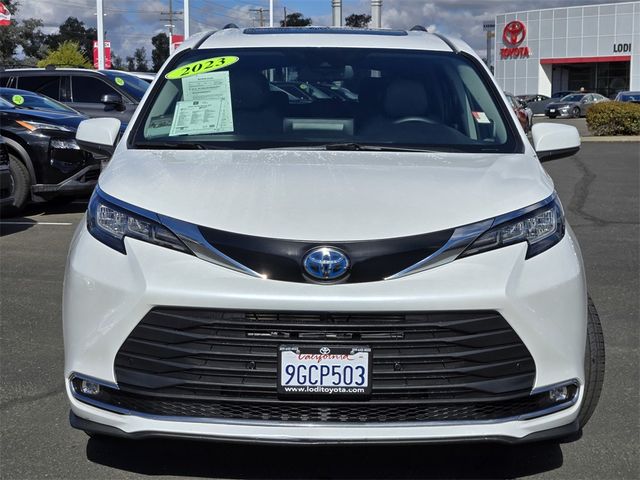 2023 Toyota Sienna XLE