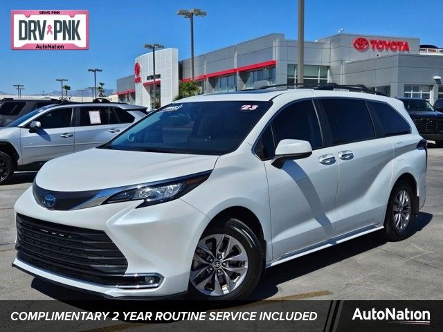 2023 Toyota Sienna XLE