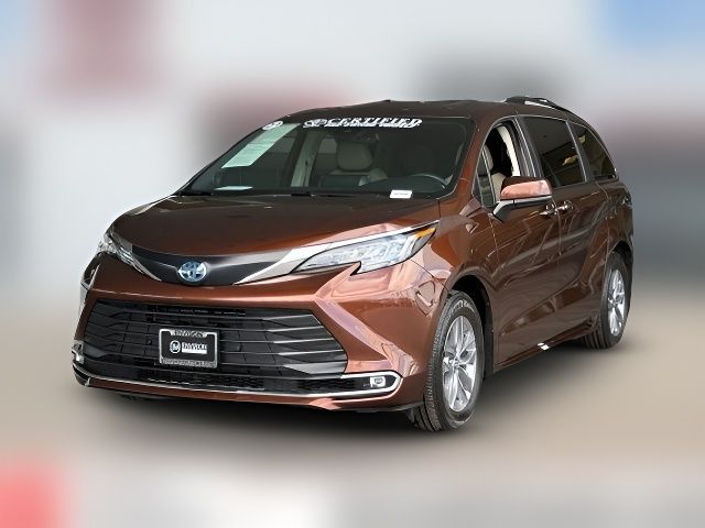 2023 Toyota Sienna XLE