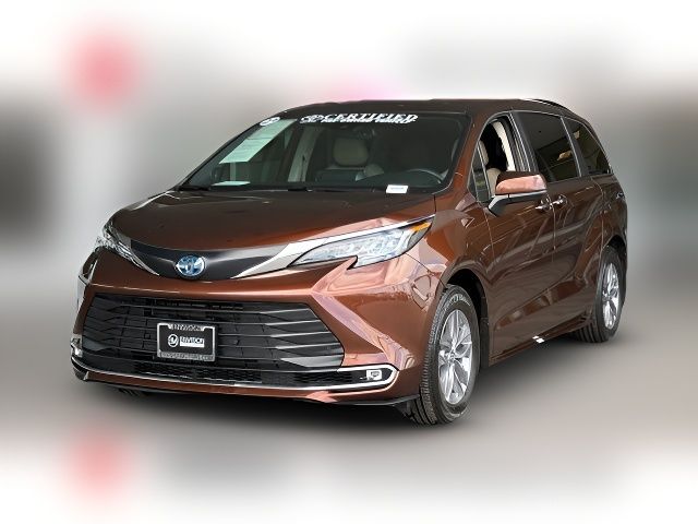 2023 Toyota Sienna XLE