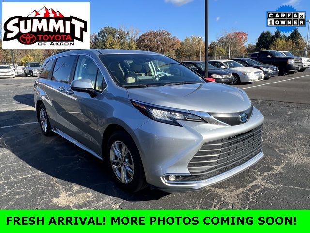 2023 Toyota Sienna XLE