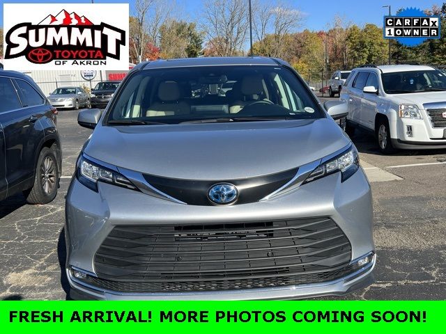 2023 Toyota Sienna XLE