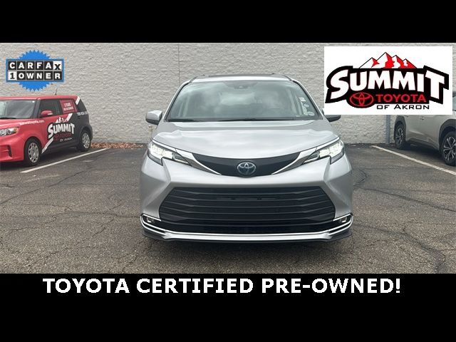 2023 Toyota Sienna XLE