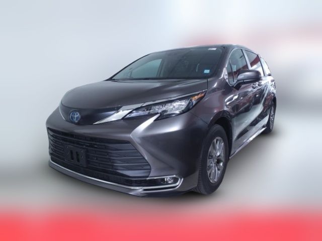 2023 Toyota Sienna XLE