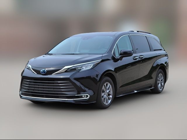 2023 Toyota Sienna XLE