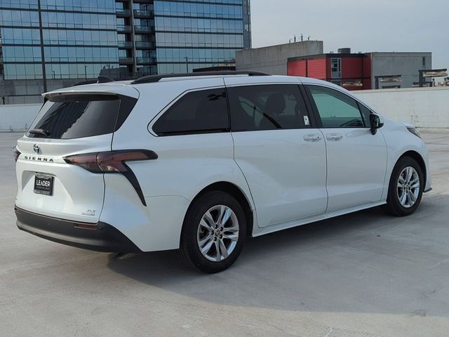 2023 Toyota Sienna XLE