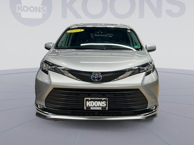 2023 Toyota Sienna XLE