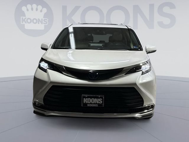 2023 Toyota Sienna XLE