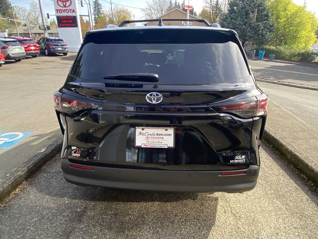 2023 Toyota Sienna XLE