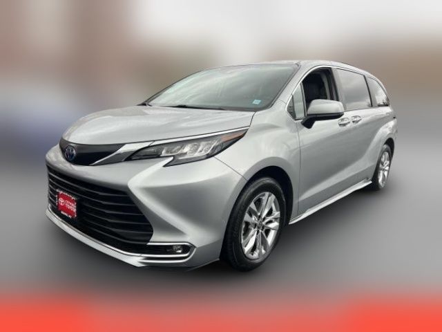 2023 Toyota Sienna XLE