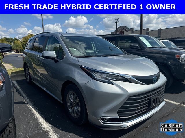 2023 Toyota Sienna XLE