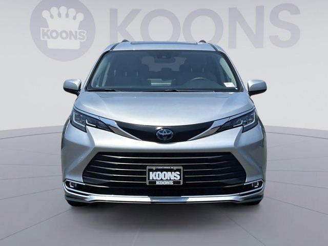 2023 Toyota Sienna XLE