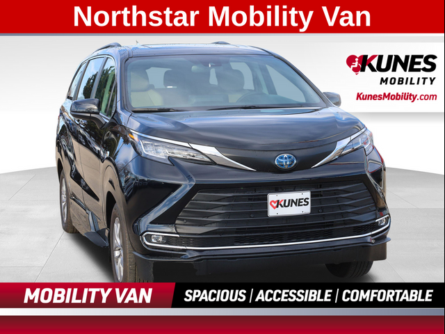 2023 Toyota Sienna XLE